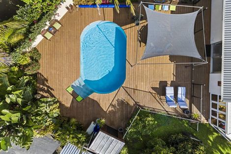 Photo of property in 32 The Circle, Manly, Whangaparaoa, 0930