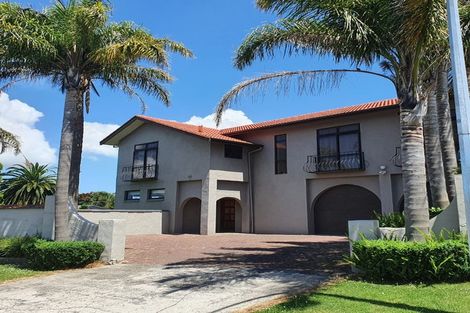 Photo of property in 1 Millen Place, Clarks Beach, 2122