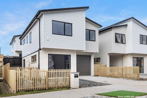 Photo of property in 17 Cordyline Street, Westgate, 0814