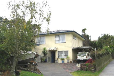 Photo of property in 2/68 Lavery Place, Sunnynook, Auckland, 0632