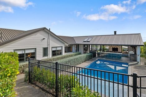 Photo of property in 86 Whites Road, Whitford, Howick, 2571