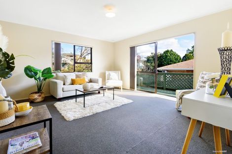 Photo of property in 4/133 View Road, Sunnyvale, Auckland, 0612