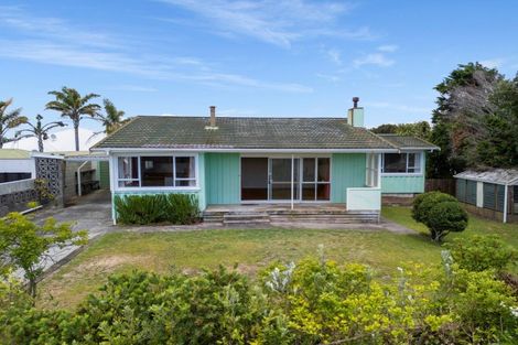 Photo of property in 1130 Papamoa Beach Road, Papamoa Beach, Papamoa, 3118
