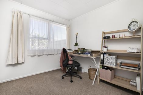 Photo of property in 1/38 Boundary Road, Clover Park, Auckland, 2019