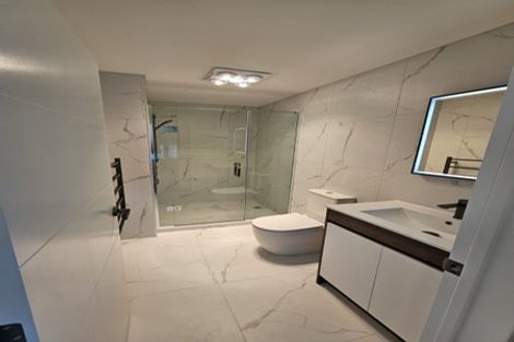 Photo of property in 2 Embling Place, Eastern Beach, Auckland, 2012