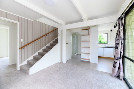 Photo of property in 2/30 Glen Vista Place, Bayview, Auckland, 0629