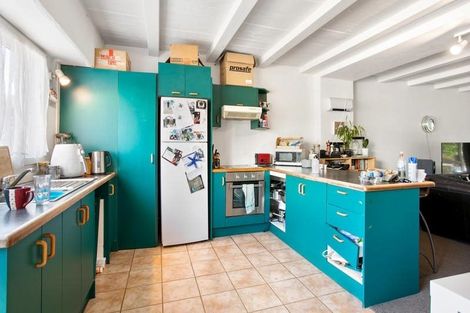 Photo of property in 8a Captain Scott Road, Glen Eden, Auckland, 0602