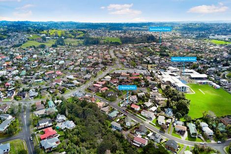 Photo of property in 1 Riesling Place, Henderson, Auckland, 0612