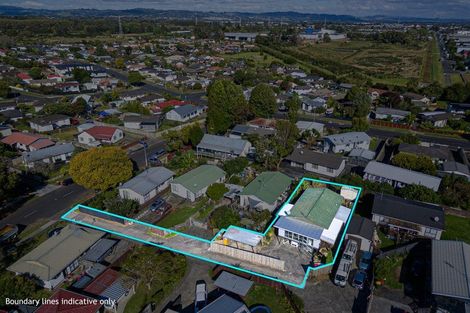 Photo of property in 2/10 Nearco Street, Randwick Park, Auckland, 2105