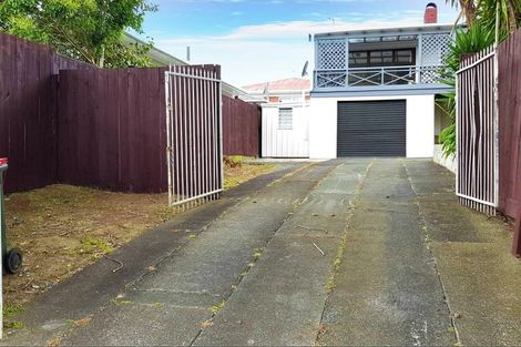 Photo of property in 114 Coxhead Road, Wattle Downs, Auckland, 2103