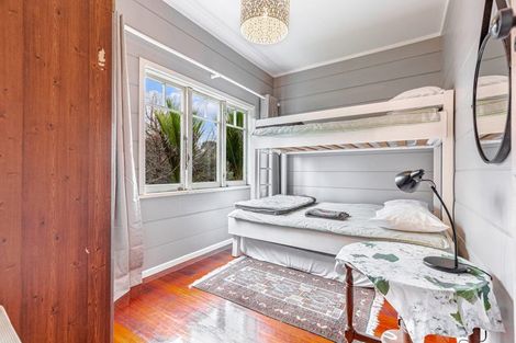 Photo of property in 70 Mahana Road, Waimauku, 0881