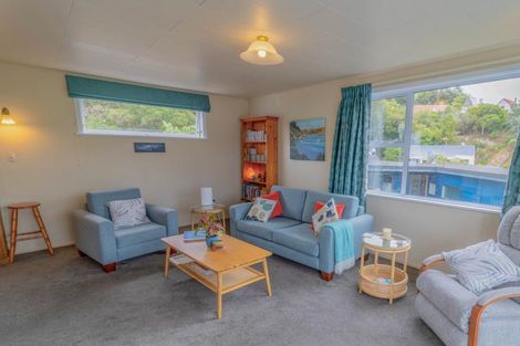 Photo of property in 25 Oak Avenue, Paremata, Porirua, 5024