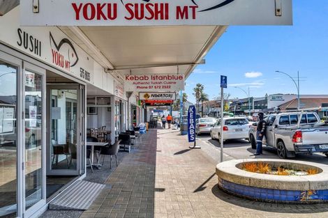 Photo of property in Algarve Apartments, 215/332 Maunganui Road, Mount Maunganui, 3116