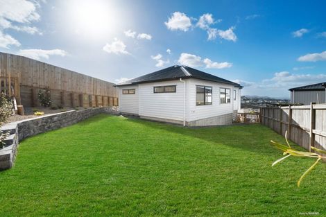 Photo of property in 129 Wainui Road, Silverdale, 0932