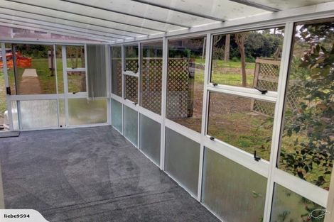 Photo of property in 2 Wyoming Avenue, Murrays Bay, Auckland, 0630