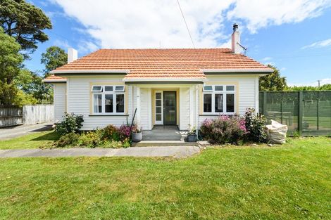 Photo of property in 42 Alexandra Street, Marton, 4710