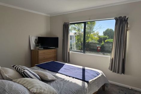 Photo of property in 50 Lakeside Drive, Orewa, 0931