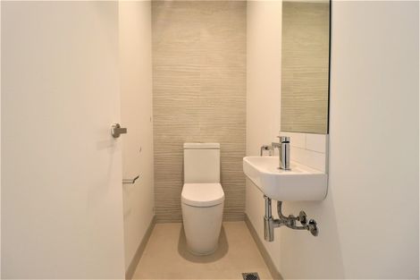 Photo of property in 34 Hobsonville Point Road, Hobsonville, Auckland, 0616