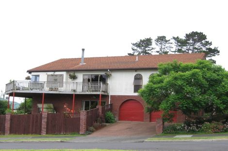 Photo of property in 45 Jacaranda Avenue, Beach Haven, Auckland, 0626