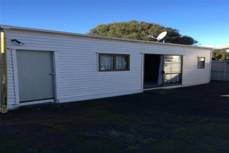 Photo of property in 4 Trounson Avenue, Clendon Park, Auckland, 2103