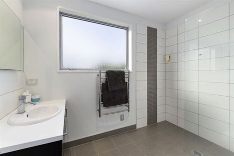 Photo of property in 2a Foxfield Lane, Westmorland, Christchurch, 8025