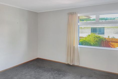 Photo of property in 7a Sequoia Place, Maoribank, Upper Hutt, 5018