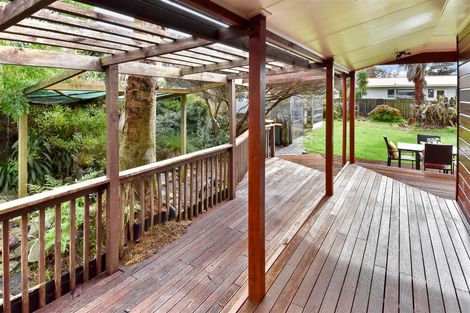 Photo of property in 7 Bill Phillip Place, Clendon Park, Auckland, 2103
