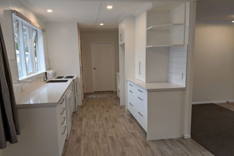 Photo of property in 363 Whangaparaoa Road, Stanmore Bay, Whangaparaoa, 0932