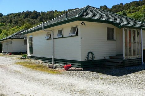 Photo of property in 2c-d Dunn Street, Reefton, 7830