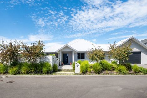 Photo of property in 86 Rochfort Road, Havelock North, 4130