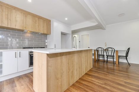 Photo of property in 11 Harrington Road, Henderson, Auckland, 0610
