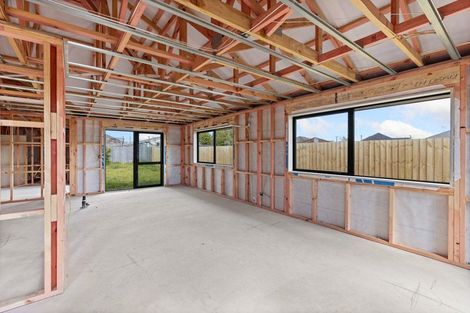 Photo of property in 17 Poipoi Place, Aranui, Christchurch, 8061