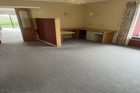 Photo of property in 294 Tuhikaramea Road, Temple View, Hamilton, 3290