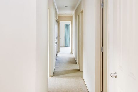 Photo of property in 41 Caulfield Place, Pukehangi, Rotorua, 3015