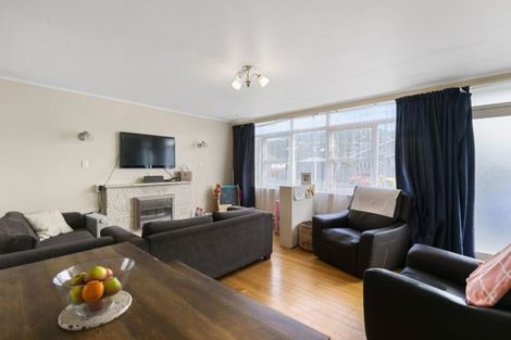 Photo of property in 7/55 Apu Crescent, Lyall Bay, Wellington, 6022