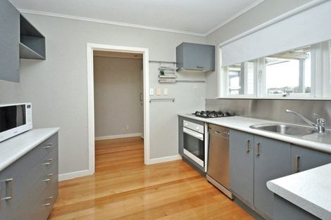 Photo of property in 1 Mackwell Road, Fairview Heights, Auckland, 0632