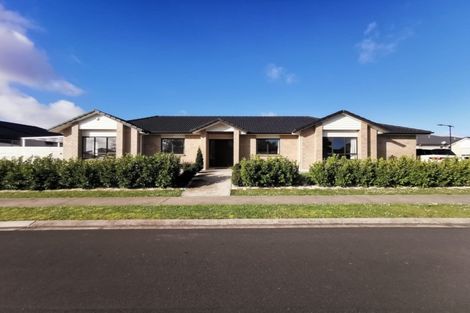 Photo of property in 14 Pohue Avenue, Huapai, Kumeu, 0810