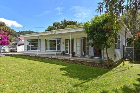 Photo of property in 22 Field Street, Silverstream, Upper Hutt, 5019