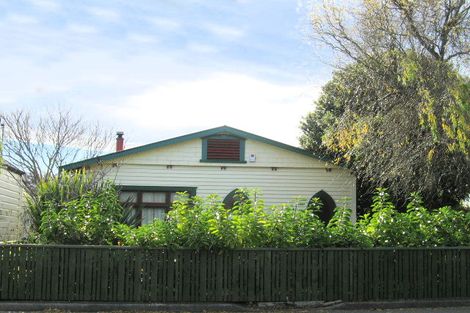 Photo of property in 33 Napier Terrace, Hospital Hill, Napier, 4110