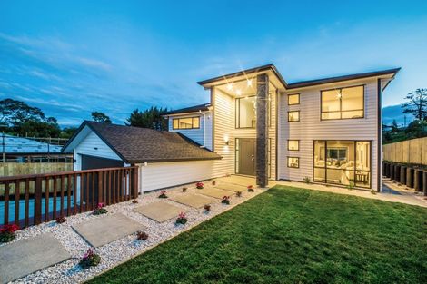 Photo of property in 13 Paitry Place, Swanson, Auckland, 0614