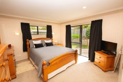 Photo of property in 38 Pelorus Street, Welcome Bay, Tauranga, 3112