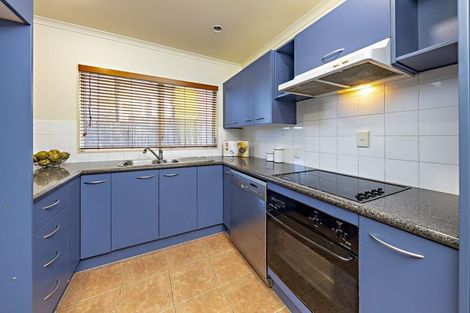 Photo of property in 2/17 Bain Place, Bucklands Beach, Auckland, 2014