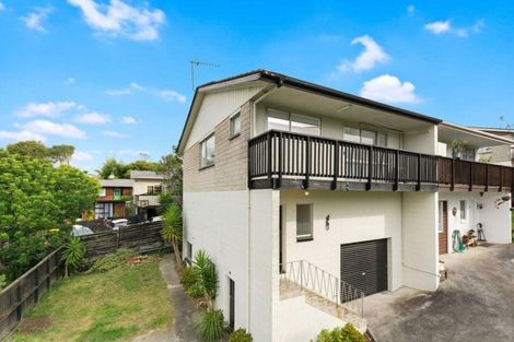 Photo of property in 4/24 Woodglen Road, Glen Eden, Auckland, 0602
