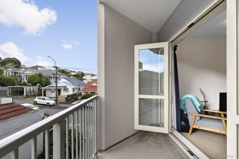 Photo of property in Luxford Villas, 105/72 Herald Street, Berhampore, Wellington, 6023