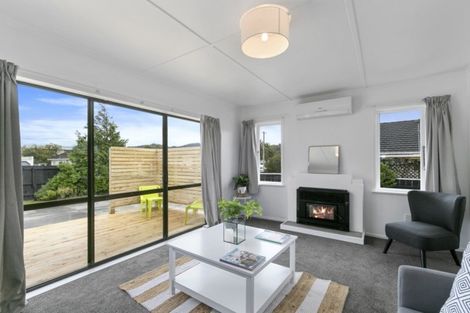 Photo of property in 2 Edmonds Street, Wainuiomata, Lower Hutt, 5014