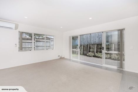 Photo of property in 22 Terrasini Drive, Flat Bush, Auckland, 2019