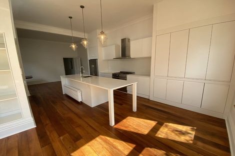 Photo of property in 6 Hobson Street, Thorndon, Wellington, 6011