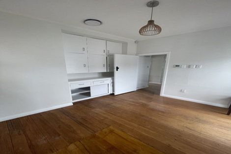 Photo of property in 74 Malvern Road, Morningside, Auckland, 1022