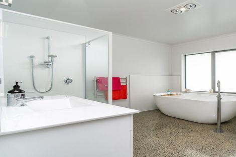 Photo of property in 68e Jack Boyd Drive, Mangawhai Heads, Kaiwaka, 0573