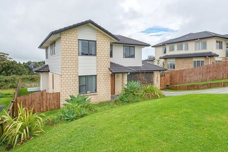 Photo of property in 8 Kokako Rise, Papakura, 2110